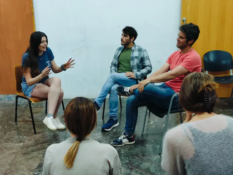 communication strategy acting in english